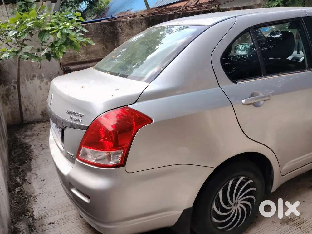 Maruti Suzuki Dzire 2011 Petrol 40000 Km Driven