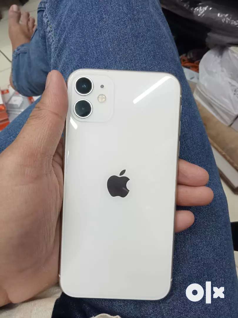 iPhone 11 white 128 storage - Mobile Phones - 1755007915