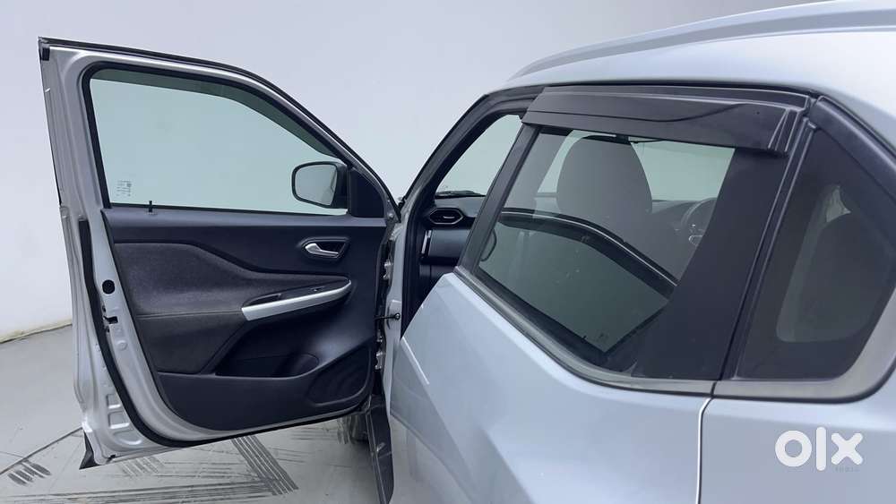 Nissan Magnite 1.0 Xv Premium Turbo Cvt, 2022, Petrol