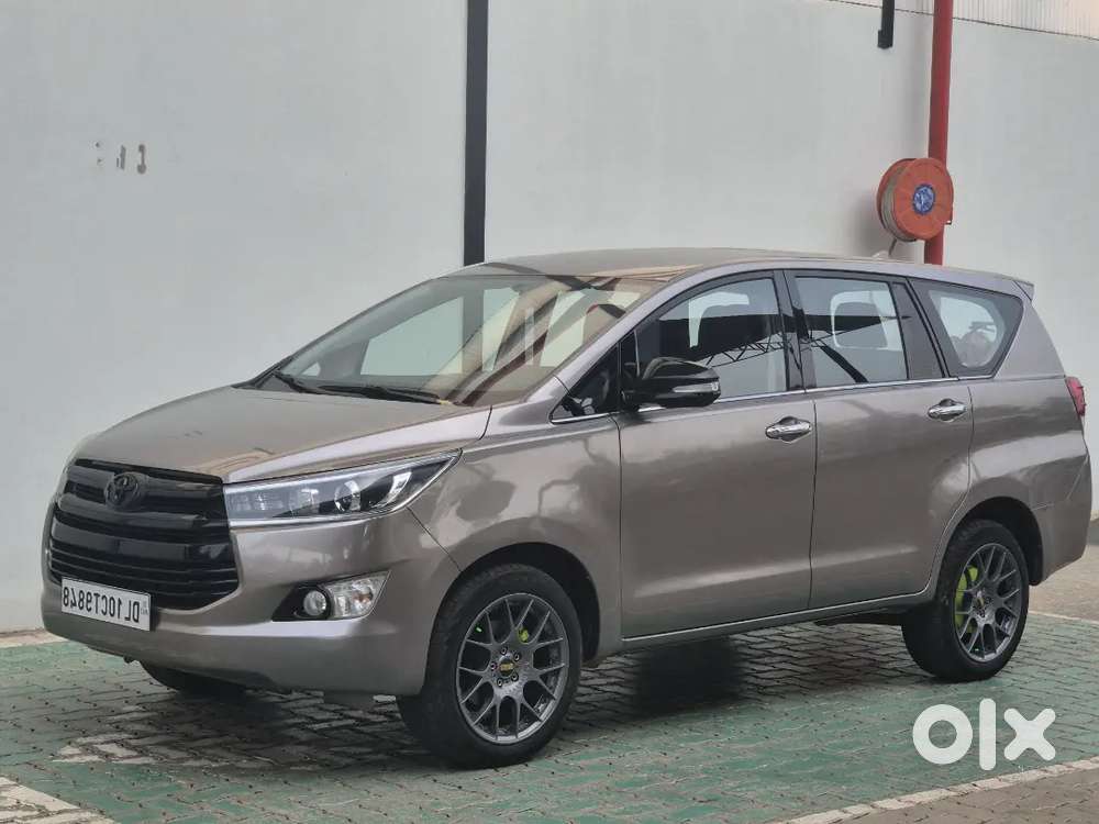 Toyota Innova Crysta Low Km V Option