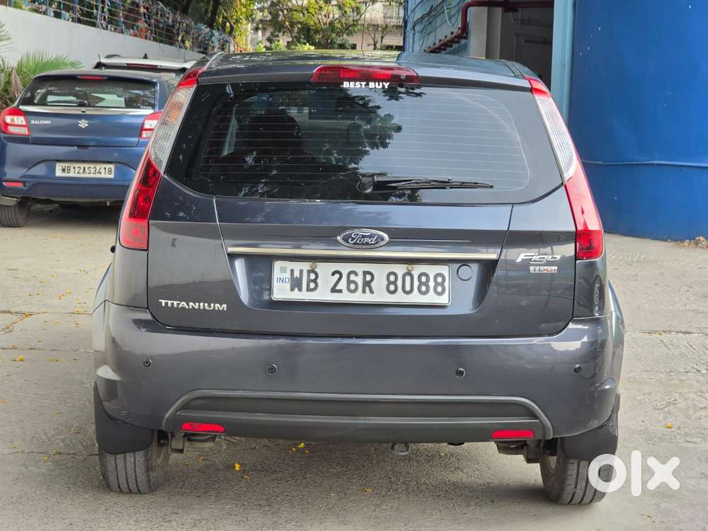 Ford Figo 2010-2012 Petrol Titanium, 2012, Petrol