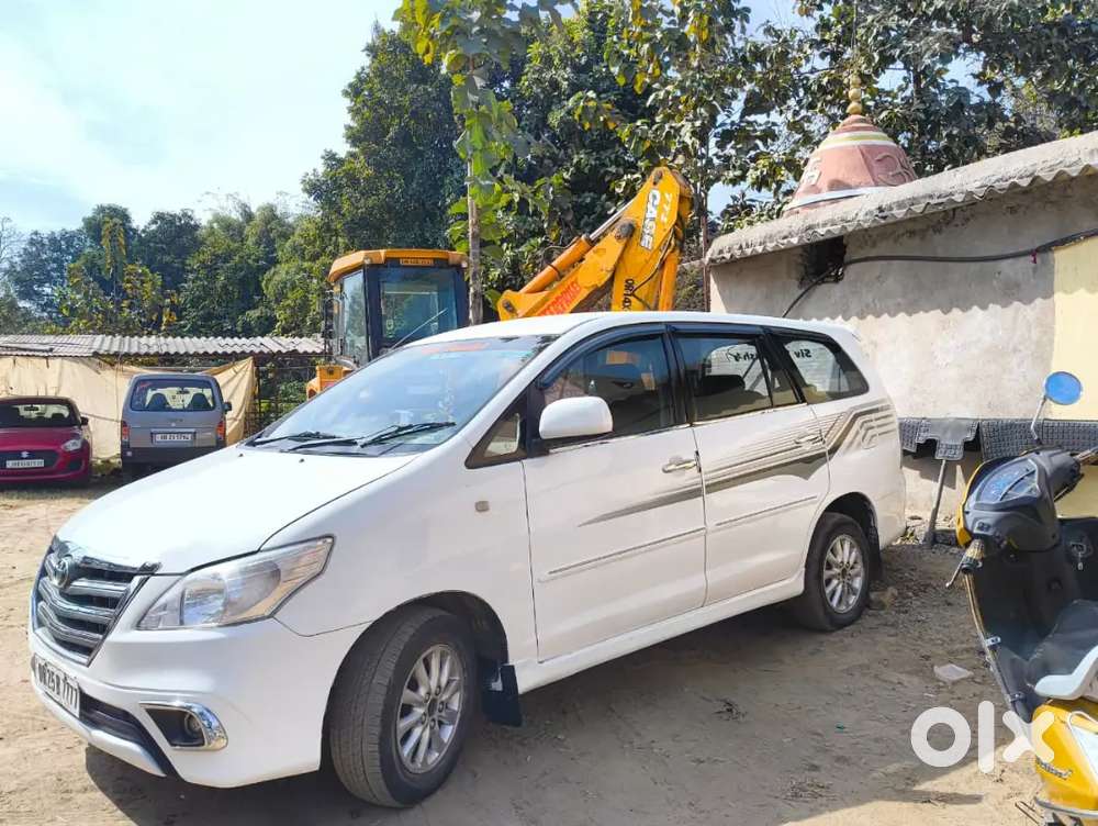 Toyota Innova 2011 Diesel 120000 Km Driven