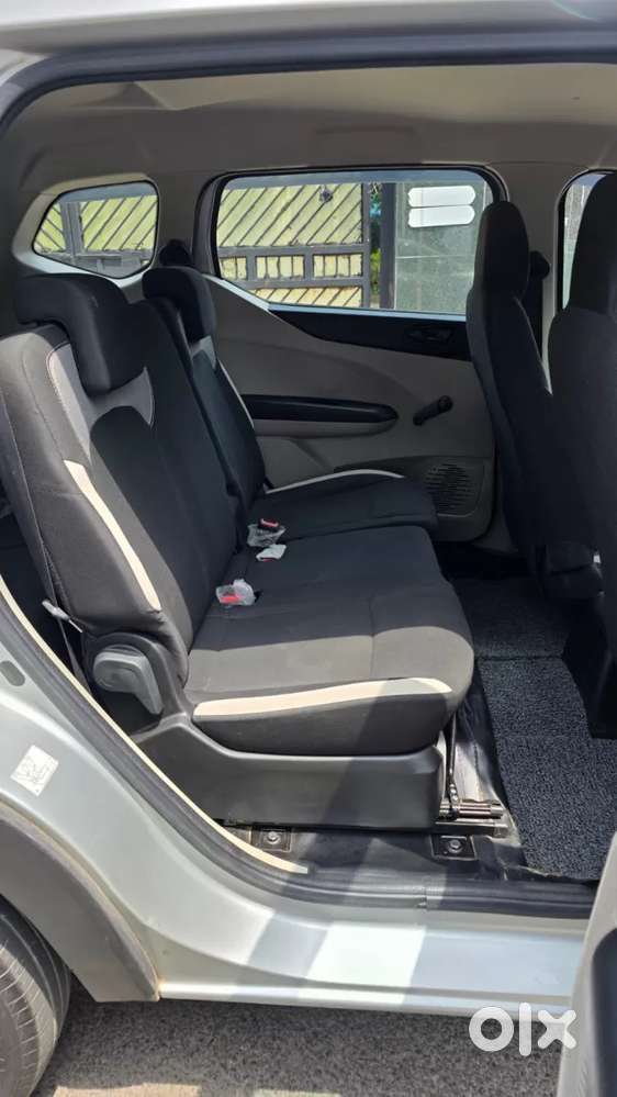 Renault Triber 1.0 Rxe, 2023, Petrol
