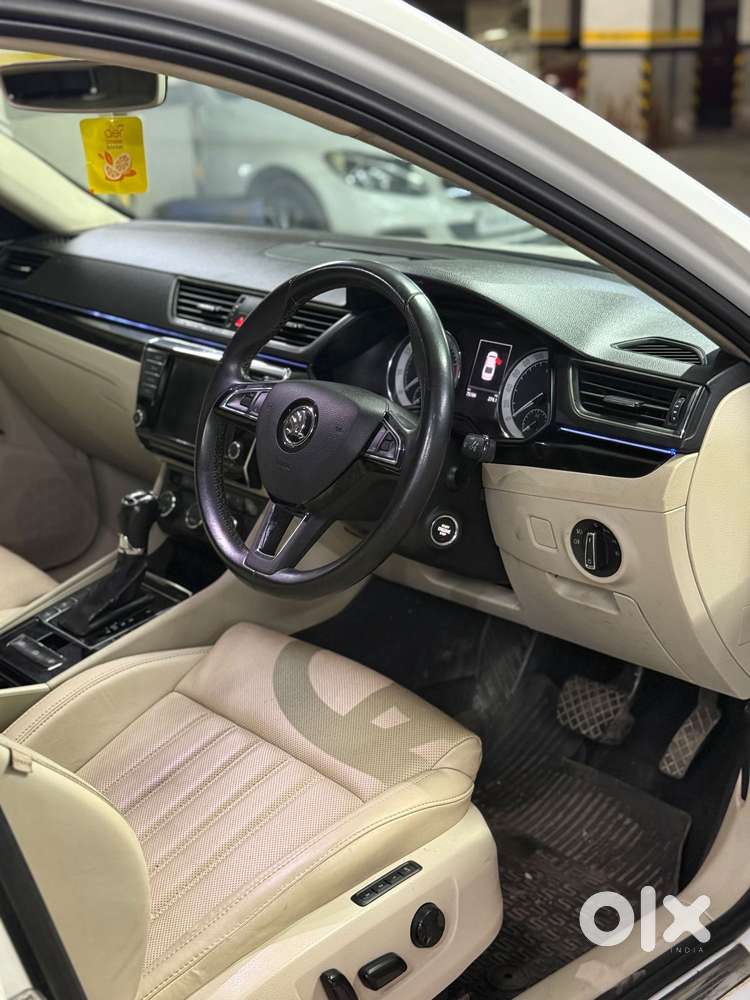 Skoda Superb Lk 1.8 Tsi At, 2016, Petrol