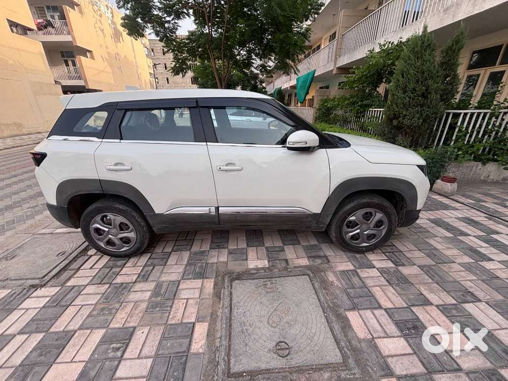 First Owner  Like New Condition – Maruti Brezza Vxi Smart Hybrid