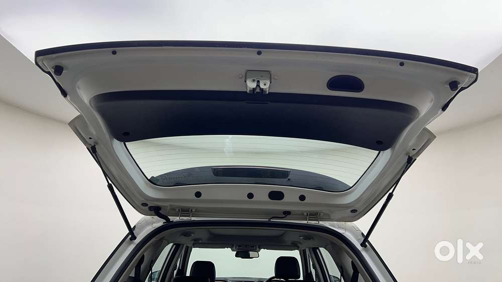 Hyundai Alcazar 2.0 Signature (o) Petrol At 6 Str, 2022, Petrol