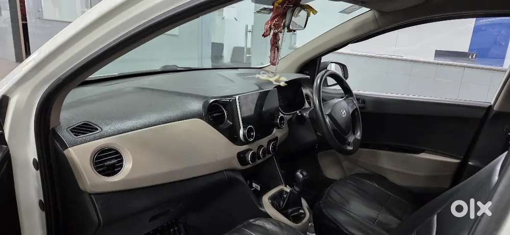 Hyundai Xcent 2016 Petrol 124000 Km Driven