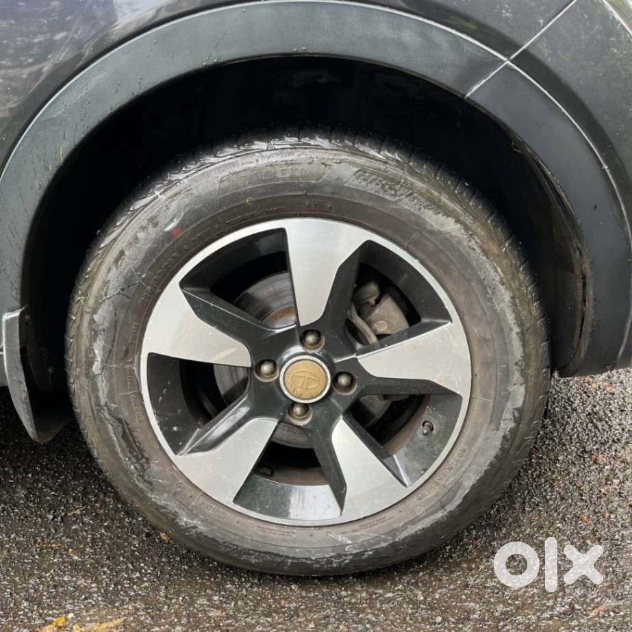 Tata Nexon 1.5 Revotorq Xza Plus Dualtone, 2019, Diesel