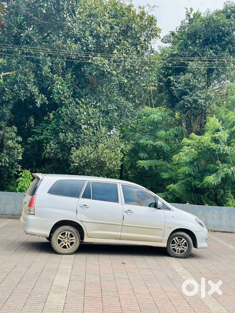 Toyota Innova 2009 Diesel Well Maintained