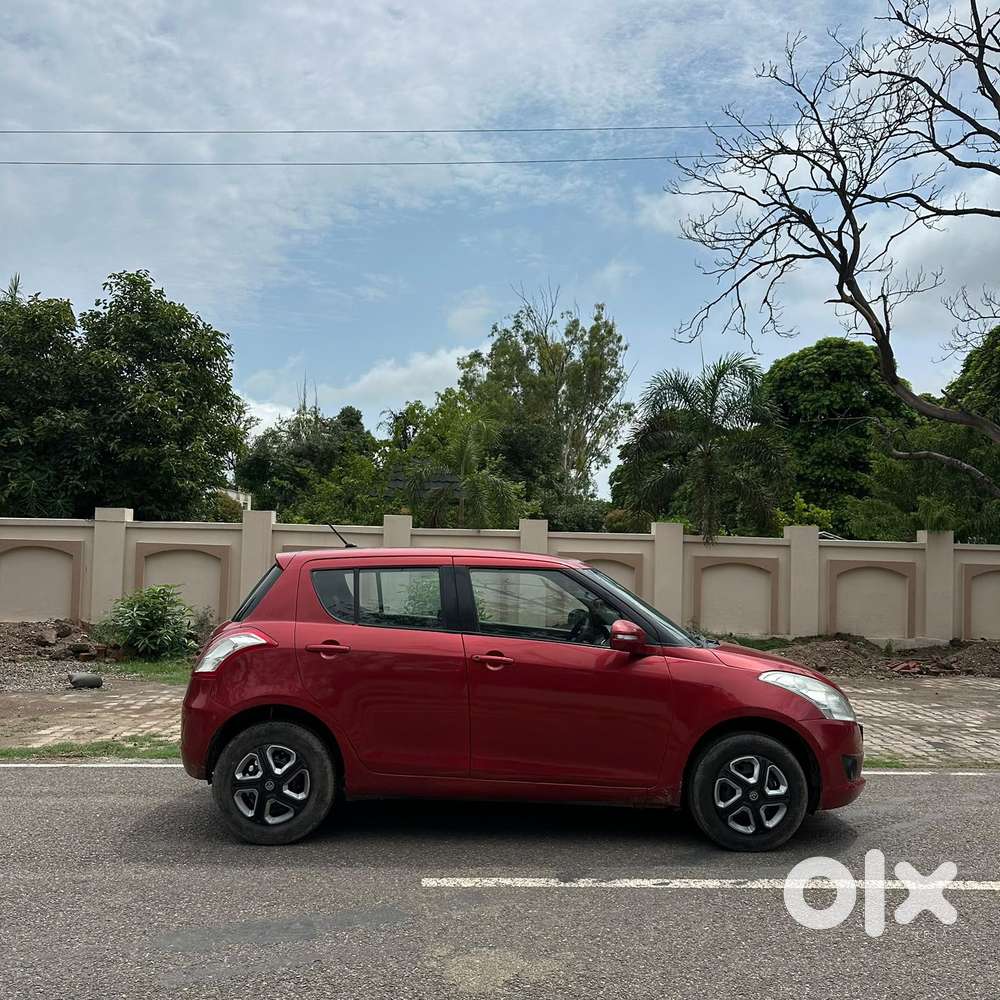 Maruti Suzuki Swift Vxi Optional, 2014, Lpg