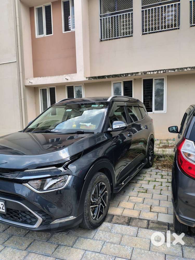 Kia Carens Premium 2023