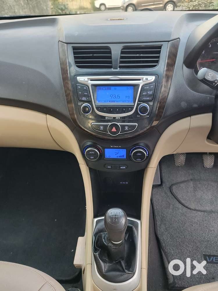Hyundai Verna Vtvt 1.6 Sx, 2012, Petrol