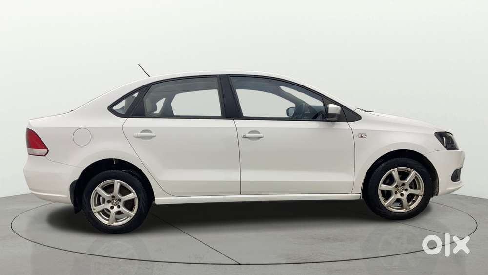 Volkswagen Vento 2010-2013 Petrol Highline, 2013, Petrol