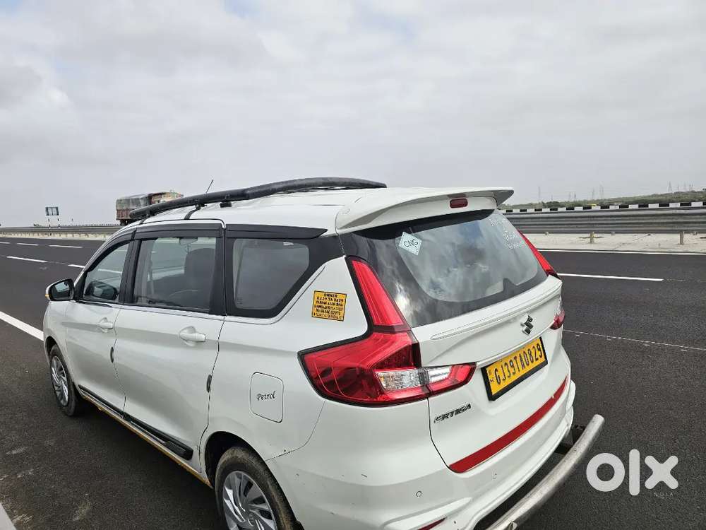 Maruti Suzuki Ertiga Vxi 2025