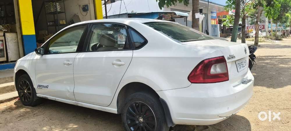 Skoda Rapid Diesel Automatic 2015