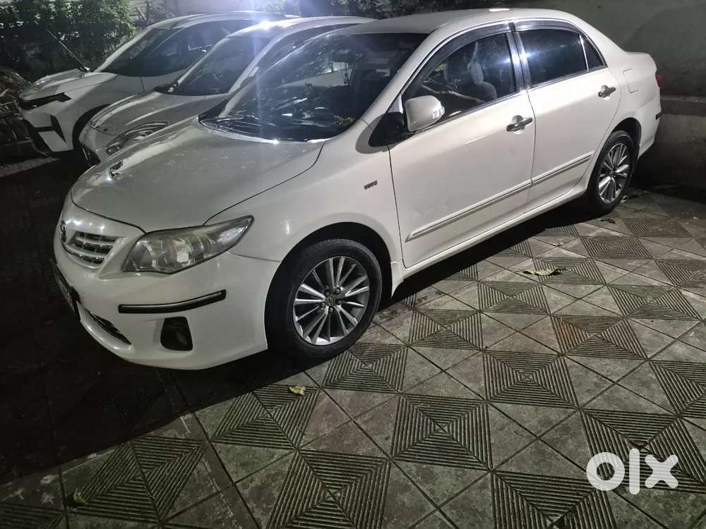 Toyota Corolla Altis 2014 Petrol Well Maintained
