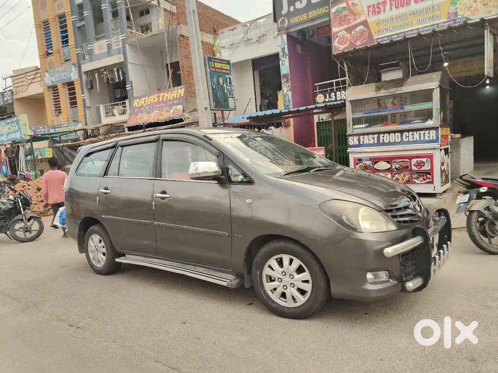 Toyota Innova 2009 Diesel Well Maintained