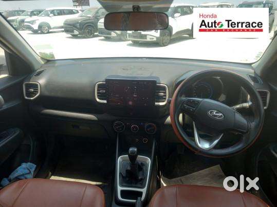 Hyundai Venue 1.0 S (o) Turbo Dct, 2021, Petrol