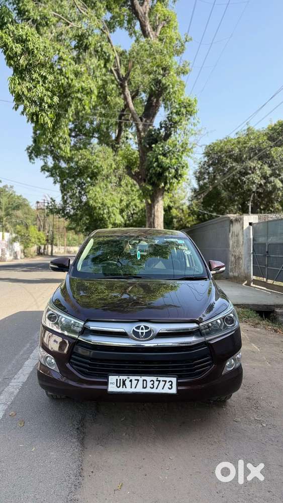 Toyota Innova Crysta 2.4 V, 2016, Diesel