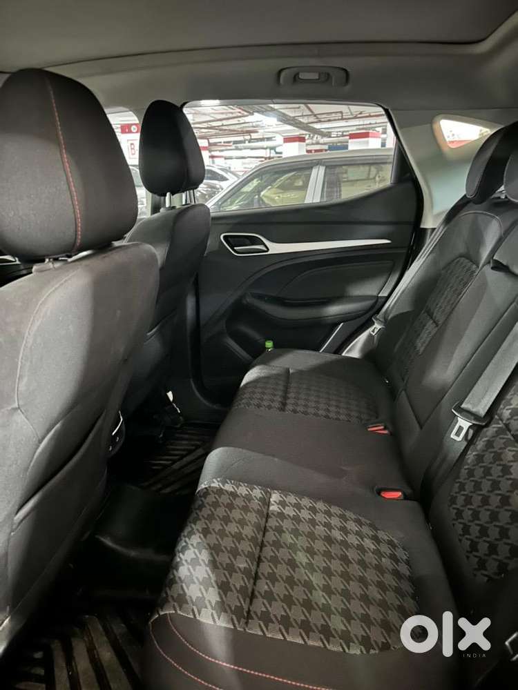 Mg Astor 1.5 Petrol Mt Blackstorm Top Condition