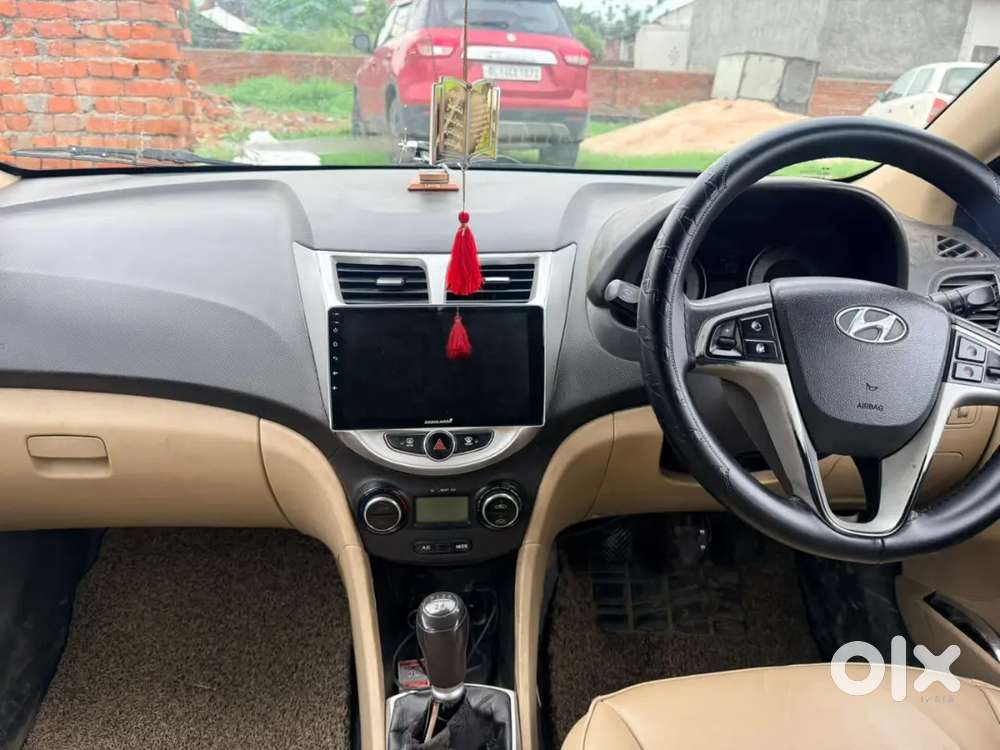 Hyundai Verna 2012 Fluidic Suv