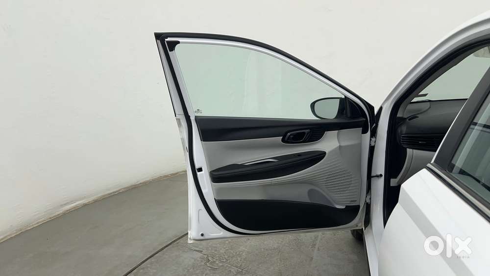 Hyundai New I20 1.2 Asta (o) Ivt, 2025, Petrol