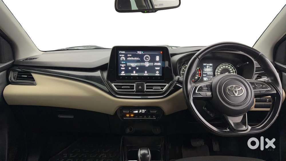 Toyota Glanza 1.2 V Amt, 2022, Petrol