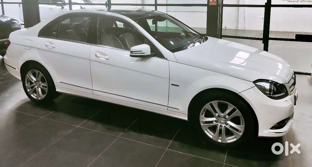 C Class Avant Garde, Mint Condition.