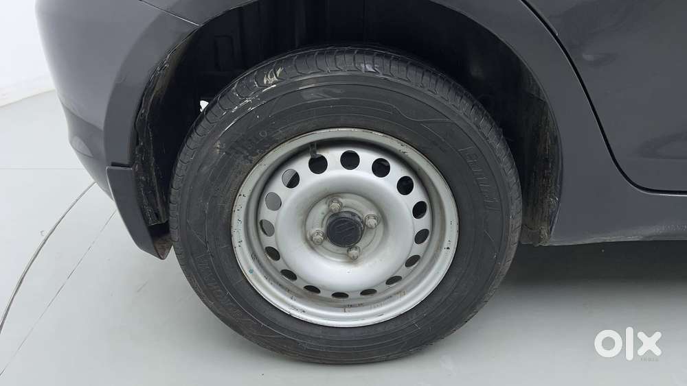 Maruti Suzuki Swift 1.2 Lxi (o), 2017, Petrol