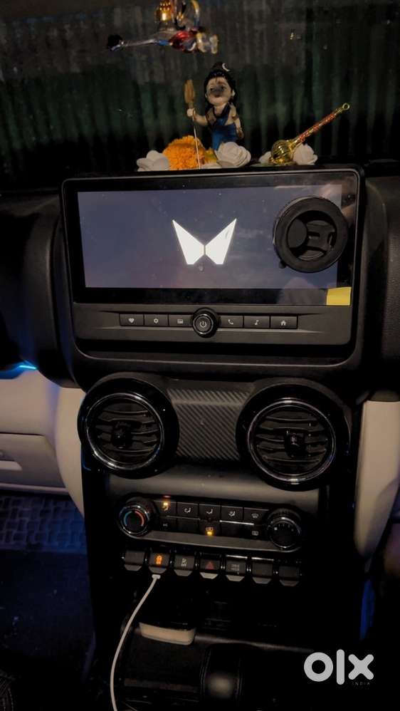 Mahindra Thar Roxx Petrol 2026