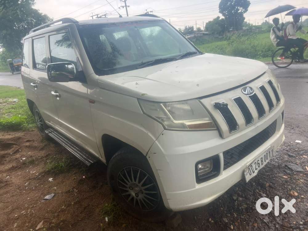 Mahindra Tuv 300 2016