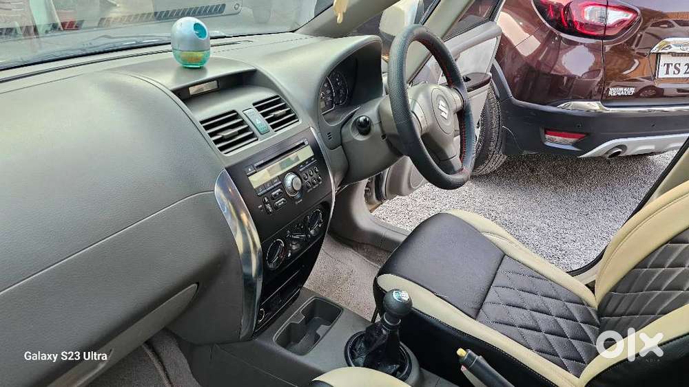Maruti Suzuki Sx4 Vxi Bsiv, 2010, Petrol