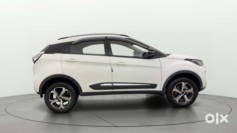 Tata Nexon 1.2 Revotron Xza Plus (l), 2022, Petrol