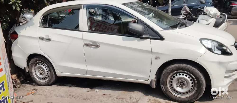Honda Amaze 1.2 2015. August. Manual. White