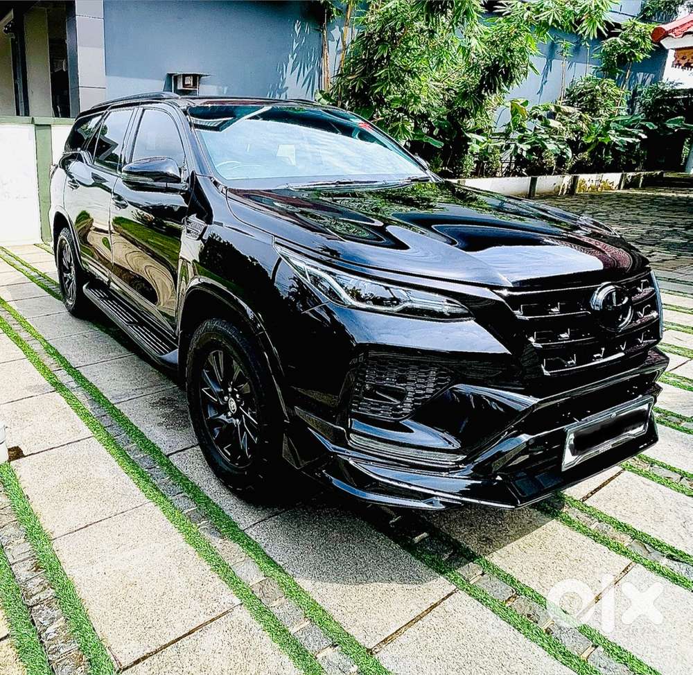 Toyota Fortuner 2025 Diesel Well Maintained