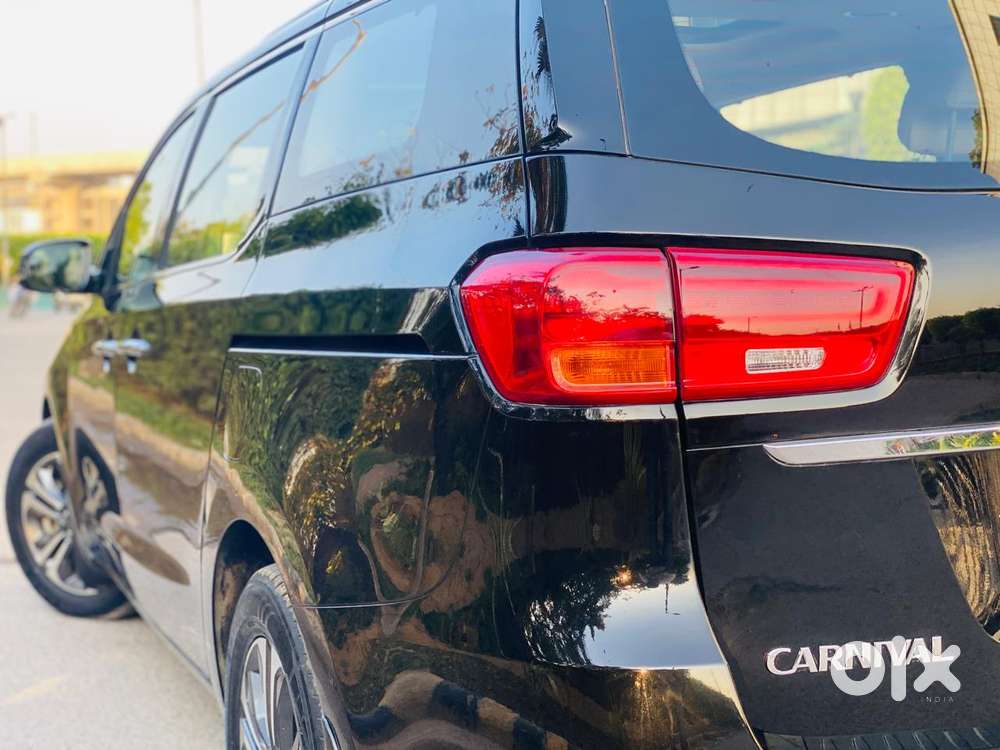 Kia Carnival Premium, 2022, Diesel