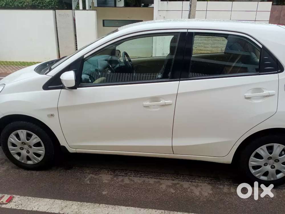 Honda Brio 2013 Petrol Well Maintained