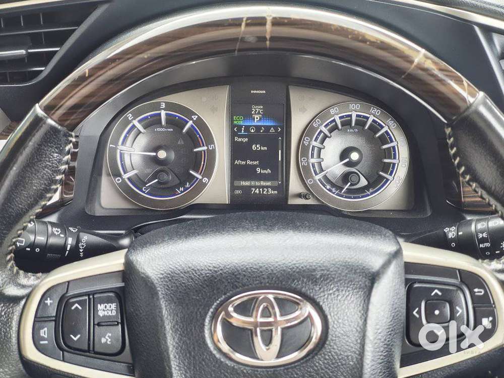 Toyota Innova Crysta 2.8z Automatic, 2017, Diesel