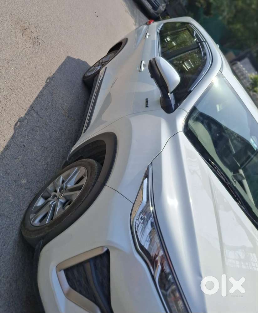 Toyota Innova Hycross 2.0 Zx (o) Hybrid 7 Str, 2025, Petrol