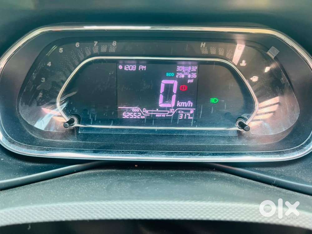 Tata Nexon Xz +s Showroom Track Completely
