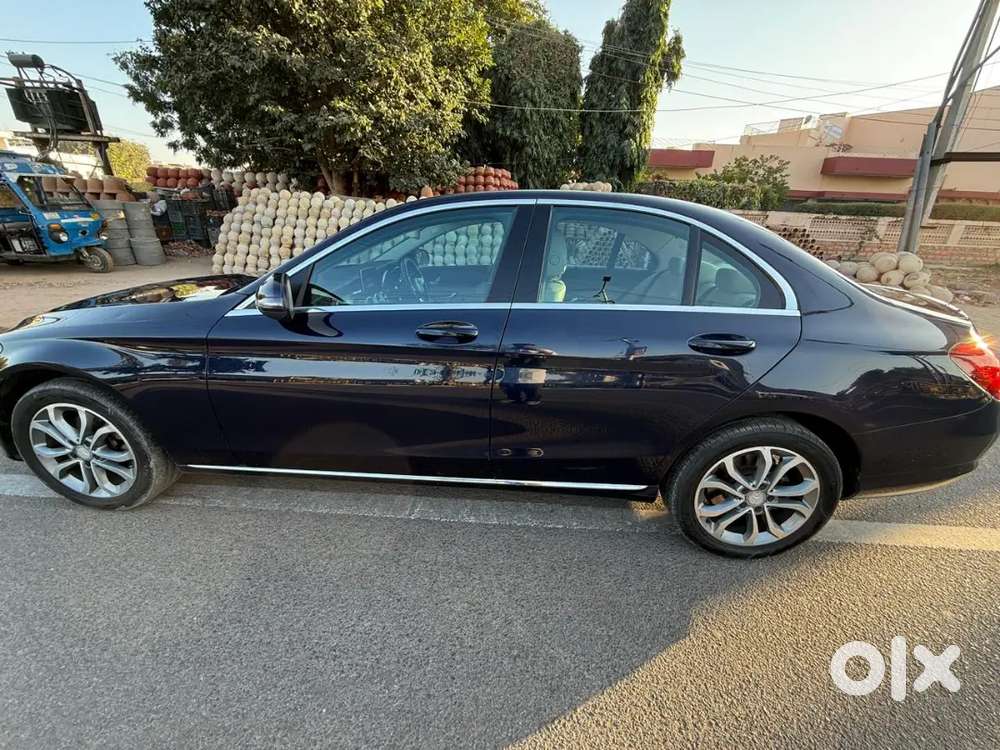 Mercedes-benz C-class 2016 Diesel 69000 Km Driven