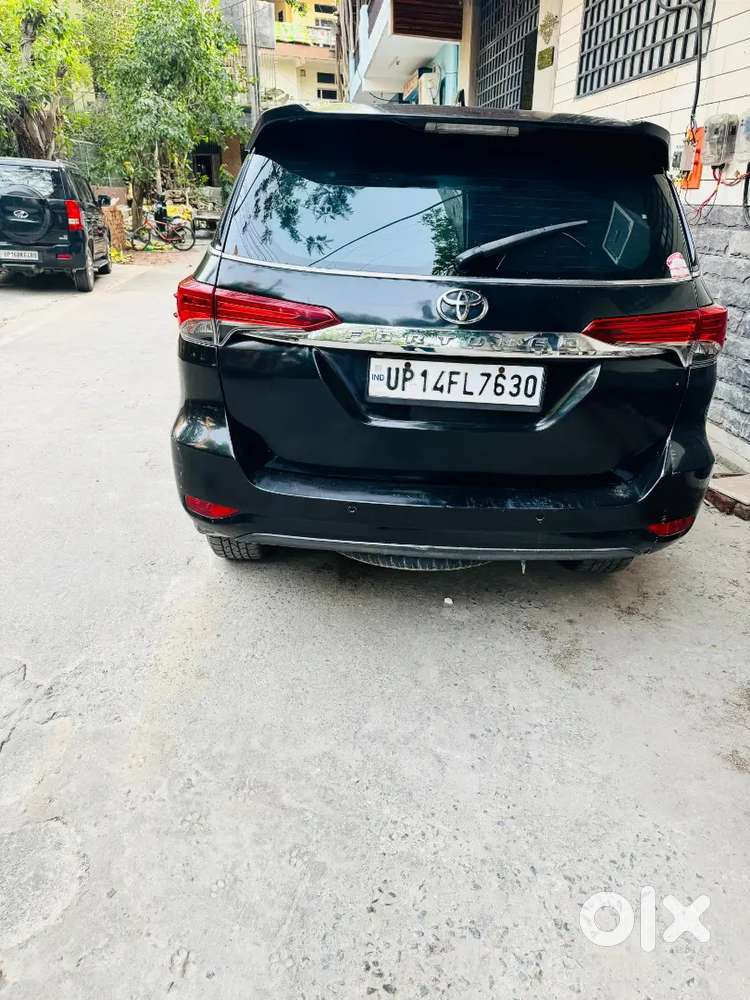 Fortuner 4x2 Automatic