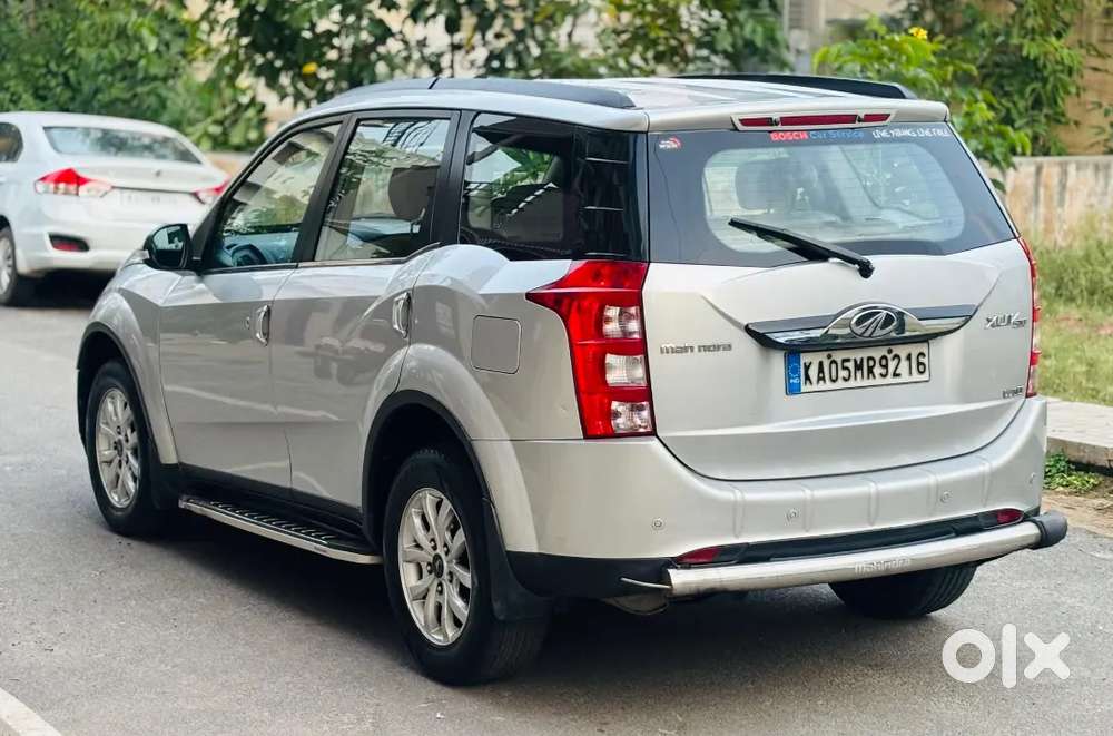 Mahindra XUV500 2015 W10 (Sunroof)
