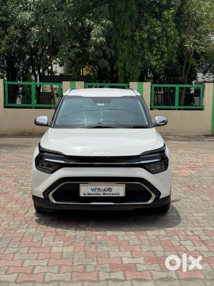 Kia Carens 1.5 Luxury Plus Diesel At 7 Str, 2023, Diesel