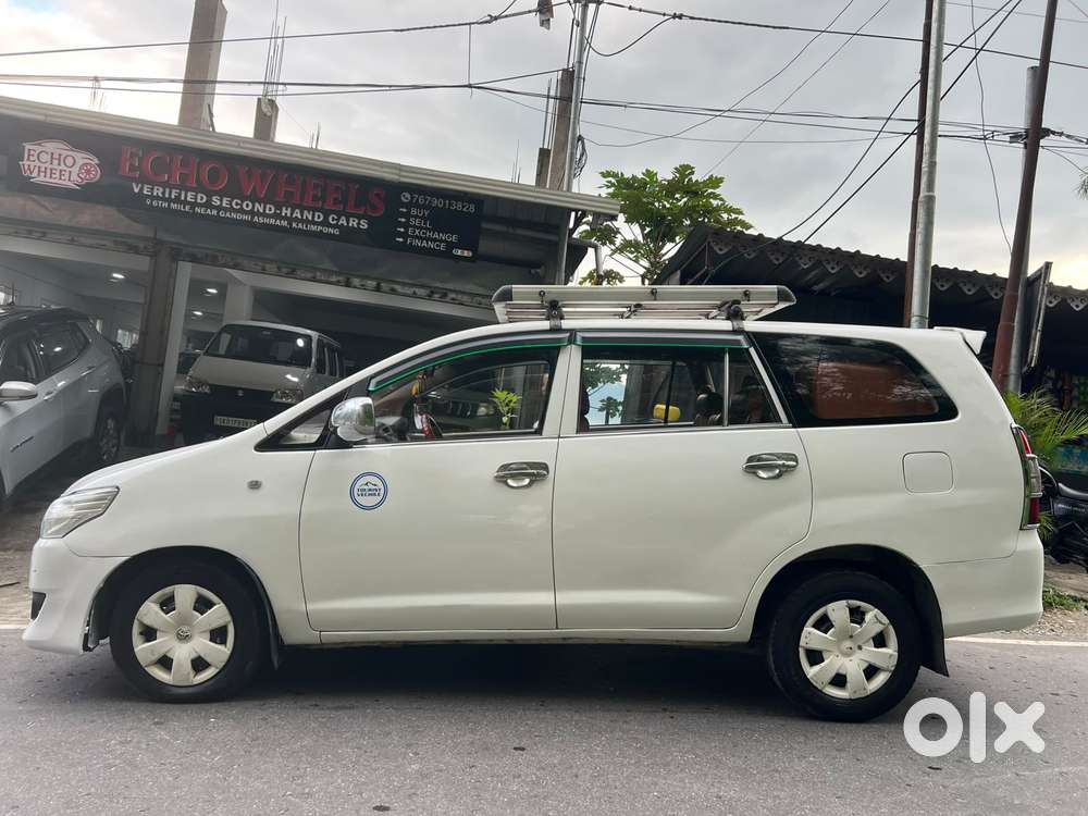 Toyota Innova 2.5 G (diesel) 8 Seater Bs Iv, 2015