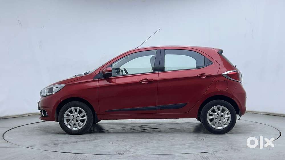 Tata Tiago Xza, 2018, Petrol