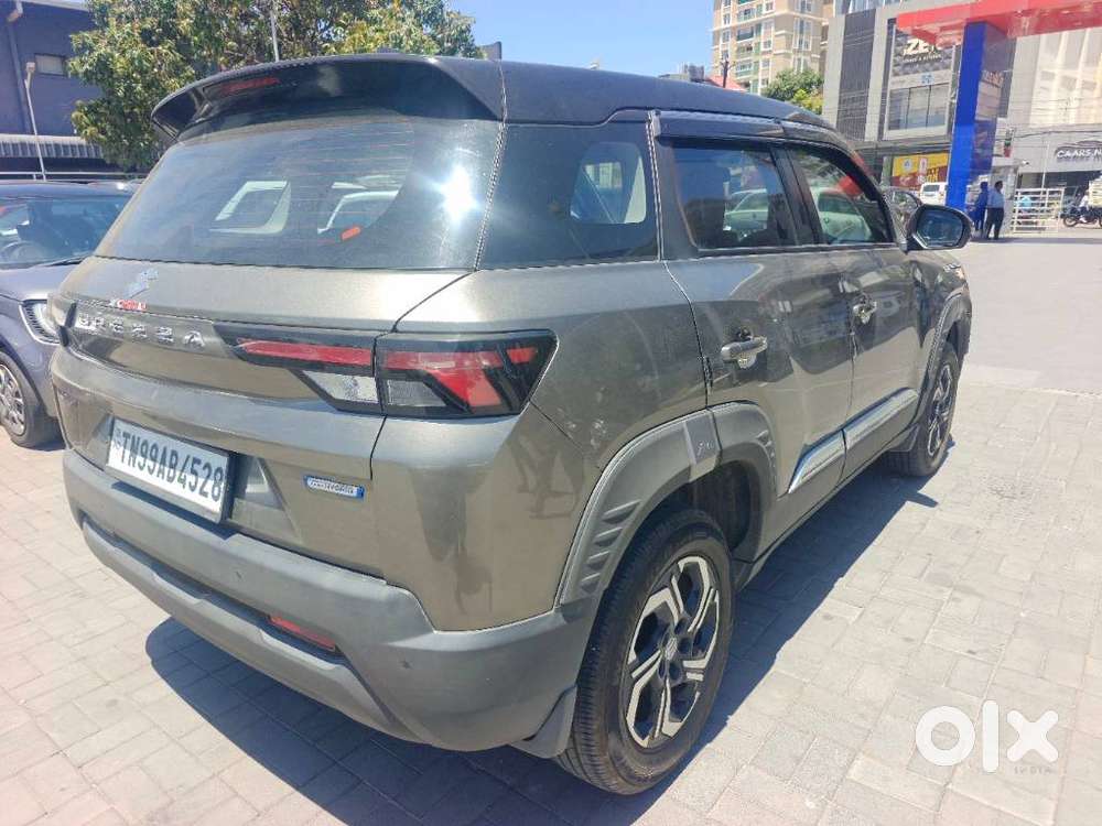 Maruti Suzuki Brezza 1.5 Vxi At Smart Hybrid, 2024, Petrol