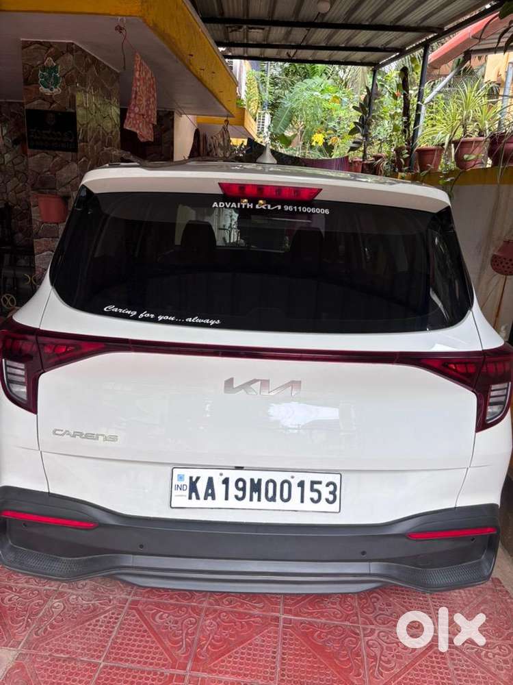 Kia Carens Petrol 2024 Premium Optional, 3 Years Under Company Warrant