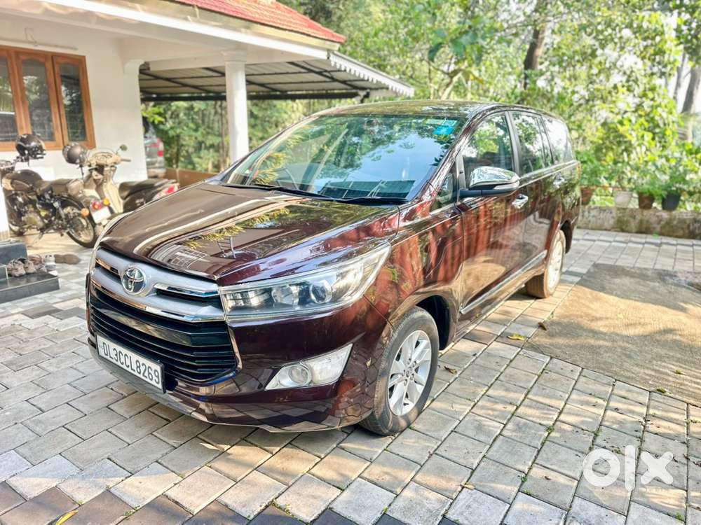 Toyota Innova Crysta 2017