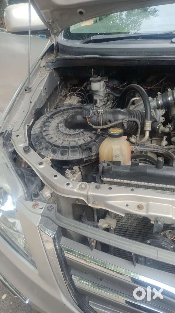Toyota Innova, 2012